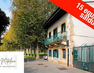Saioa Mitxelena Inmobiliaria: Duplex argitsua Hondarribiko erdigunean salgai