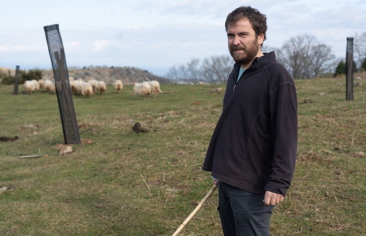 'Hariztia' liburua kaleratu du Asier Gogortza Berako artistak