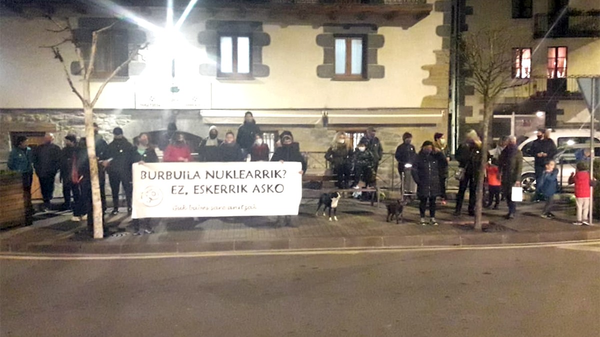 «Larrialdi egoera honetan komunitate feministak josteko eta aktibatzeko» deia egin dute Leitzan