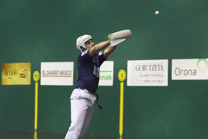 Sagardoaren txapelketaren finalerdian Juanenea eta Endika, Urriza eta