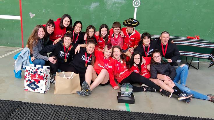 Amaiur-Txantrea txapeldun Nafarroako herri kirol jokoetako kadete mailako sokatira txapelketan