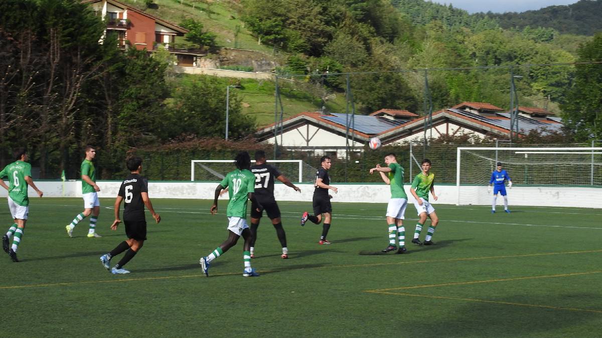 Beti Gazte futbol talde nagusia eta Sarako Izarra errugbi taldea bakarrik ariko dira abenduko lehen asteburuan