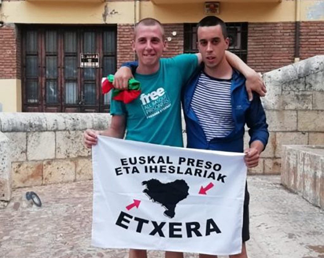 'Aitor eta Galder aske!' lelopean elkarretaratzea izanen dute gaur Leitzan