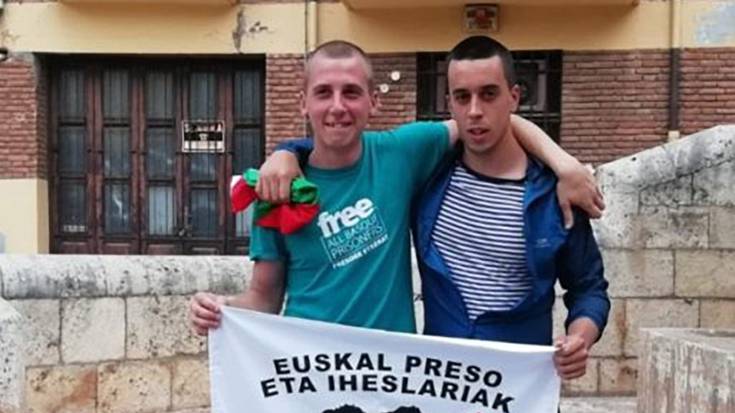 'Aitor eta Galder aske!' lelopean elkarretaratzea izanen dute gaur Leitzan