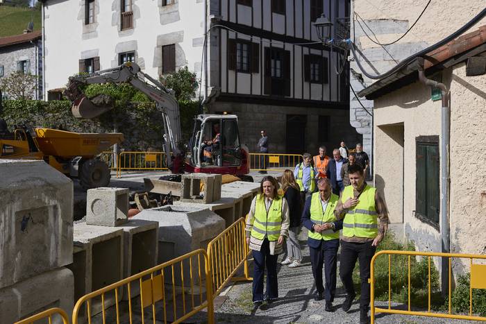 2,2 milioi euroko inbertsioa eginen dute Albistur, Alkaiaga eta Eskolttikiko lanetarako Lesakan