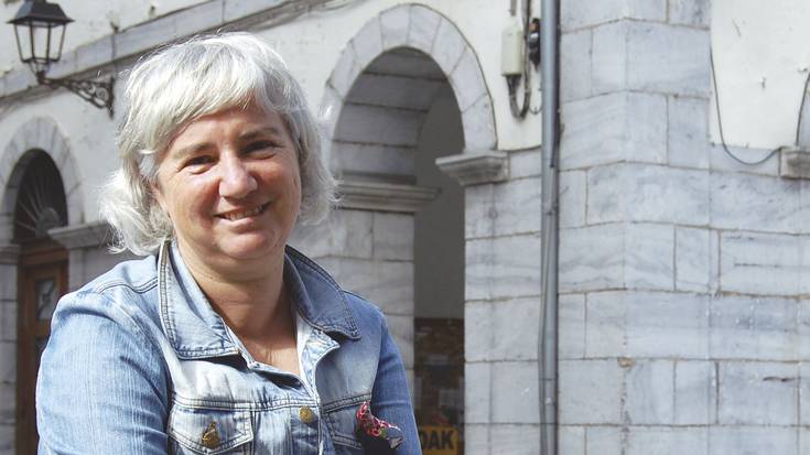 «Alzheimerra memoriaren galera baino gehiago da»