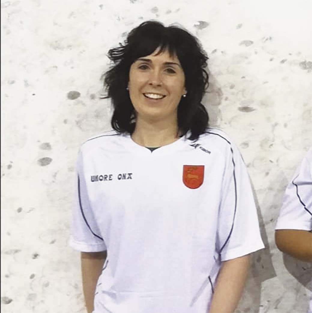 «Neskak ginelako ez zigutela entrenatuko esan ziguten»