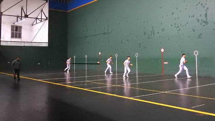 Arkupe elkartearen pilota txapelketako seniorrek final laurdenak jokatuko dituzte ortzegunean Lesakan