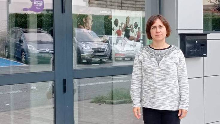 Leitzako igerilekuetako taberna kudeatzeko deialdia egin du Anikotek
