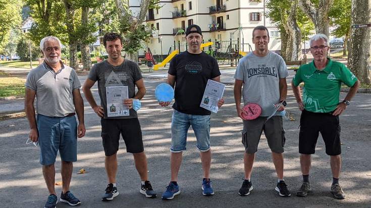 Lander Erkiziak eta Urko Puyk irabazi dute Doneztebeko I. Disc Golf Txapelketa