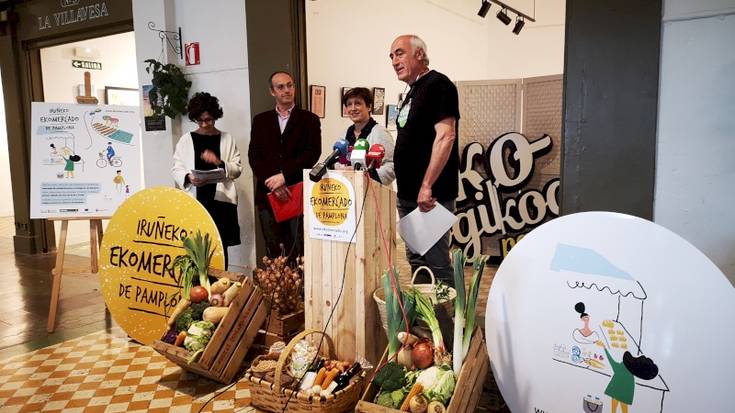 Maiatzaren 2an Ekomerkatua Iruñeko Geltokin