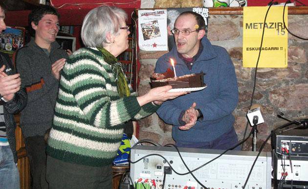 ‘Karakola segi hola’ bertze 20 urtez