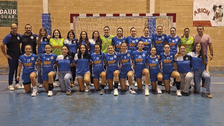 Errekako bi eskubaloi taldeak lider dira