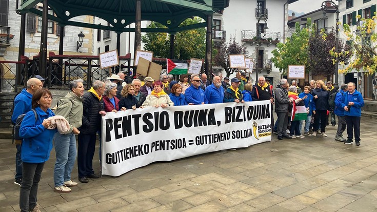 Inoiz baino jende gehiago bildu da Baztan-Bidasoko pentsiodunen urriko hitzorduan