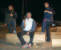 Larretxeatarrak urrez jantzi dira