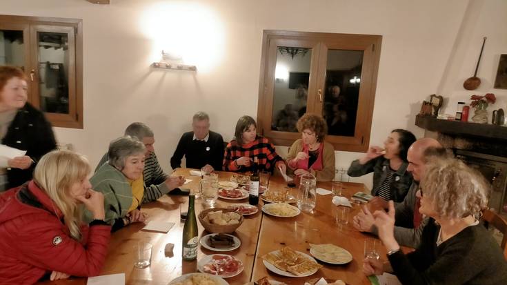 [(H)ilbeltza] 'Muga hautsien hegalak' liburuaren aurkezpena Ernesto Pratekin