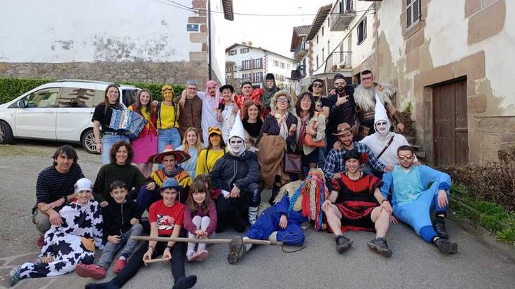 [ARGAZKIAK] Umore ederra Arraiozko inauteetan