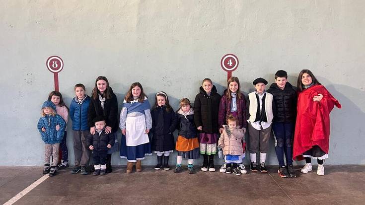 Giro polita izan dute Berroetan Orakunde egunean