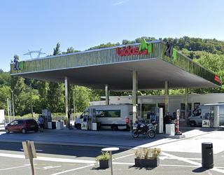 Jaione Ariztegi urroztarrarentzat da Behobiako Bidasoil gasolindegiko 30 euroko opari txartela