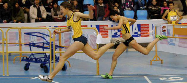 Ane Petrirena atleta sunbildarra Espainiako txapeldun pista estaliko 200 metroko lasterketan