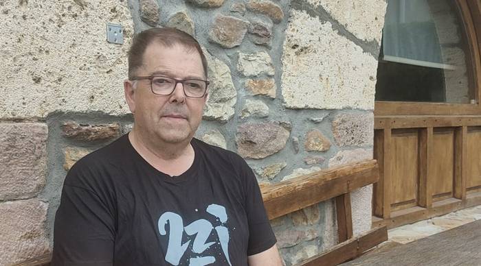 «Mostradorearen atzeko aldean ere goza liteke pestetan»