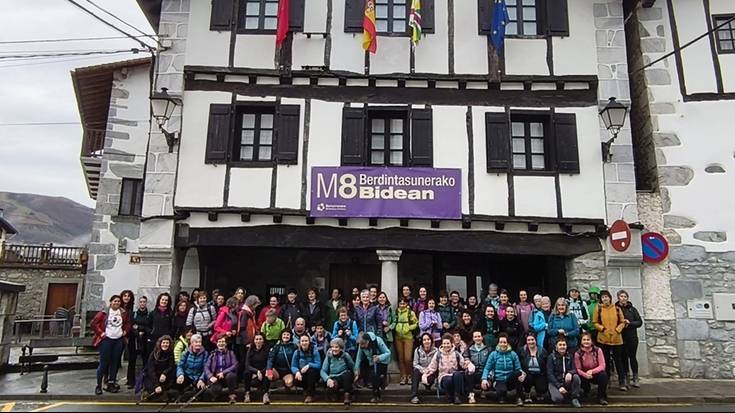 [ARGAZKIAK] Bortzirietan ere karrikara atera dira martxoaren 8an