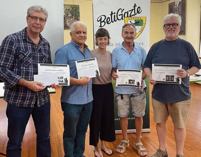 IX. Argazki Rallyko sariak banatu ditu Beti Gaztek