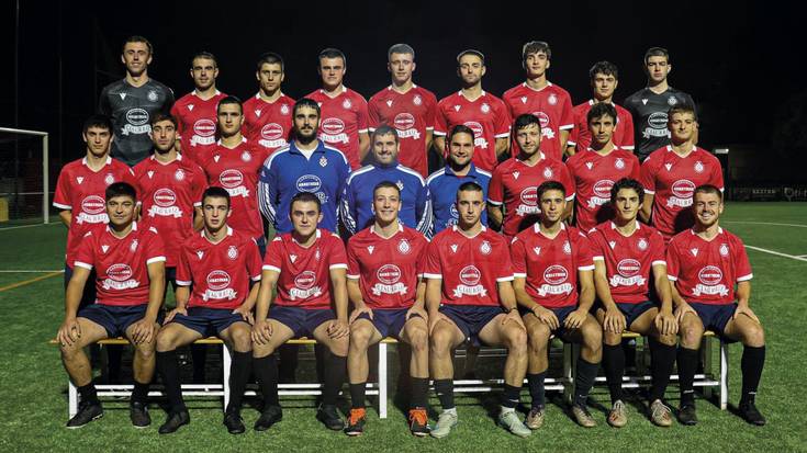 Baztan Futbol taldea berritua eta gaztetua