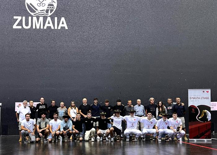 Zumaiako Dinastia Etxabe txapelketako finala galdu dute Apezetxeak eta Santestebanek