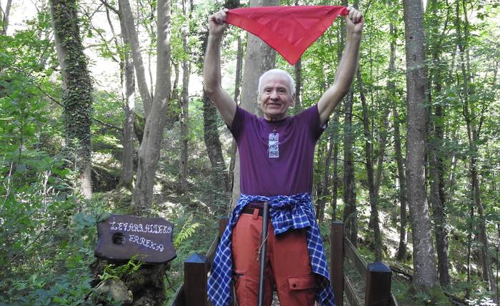 «Auzolanak izaten ziren gaur eguneko sare sozialak, eta berreskuratzea polita izanen litzateke»
