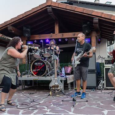 Rock kontzertua izanen dute larunbat arratsaldean Lesakako jubilatuen ostatuan