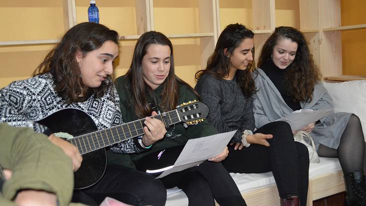 Bortzirietako bertsolari gazteak asteburuko Hitzetik Hortzeran