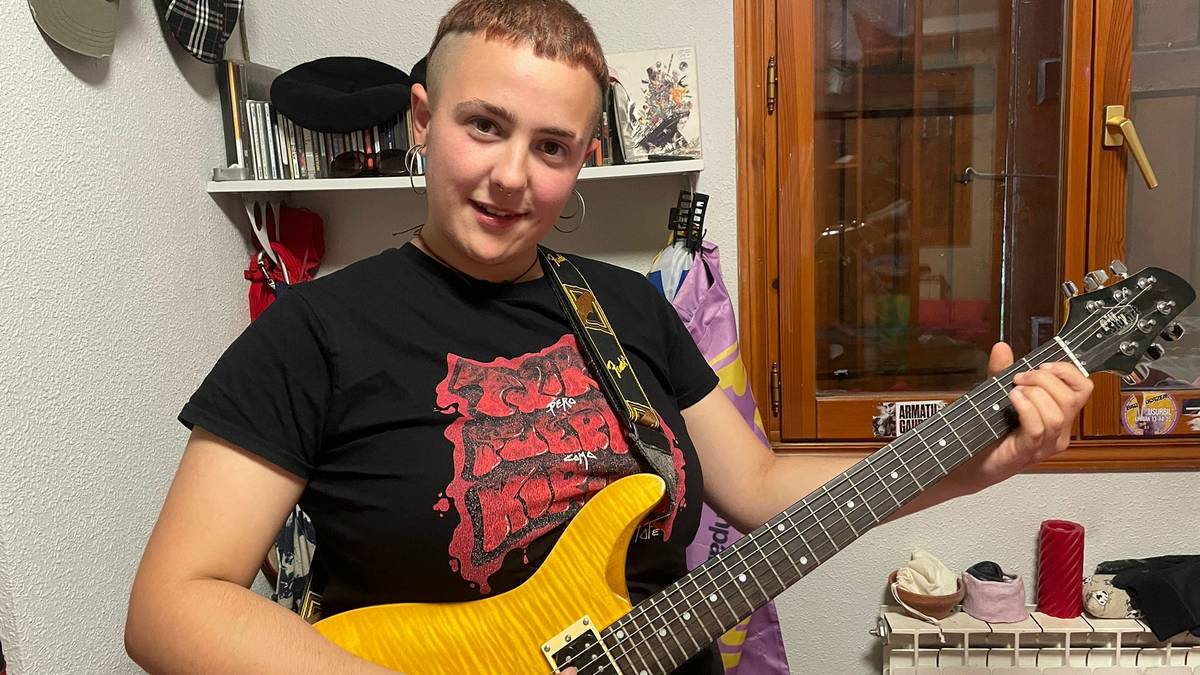 «Gorputz ez-bitarrok ere gizarte honen parte gara»