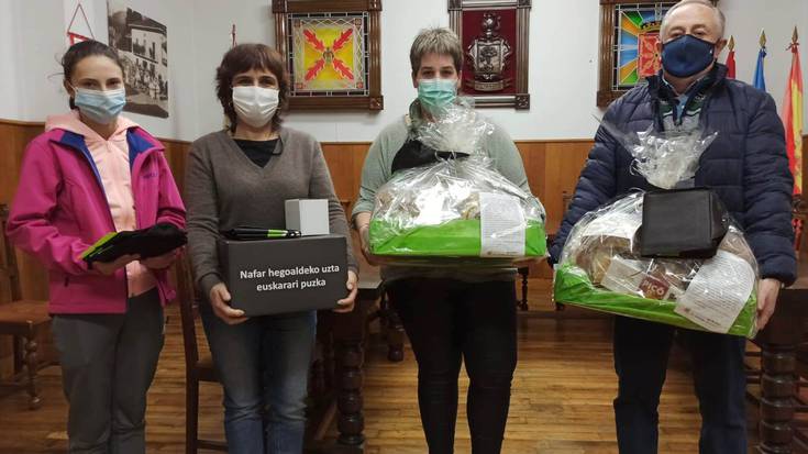 Doneztebeko merkatarien elkarteko dendetan egindako erosketak saritzeko hainbat opari zozkatuko dituzte