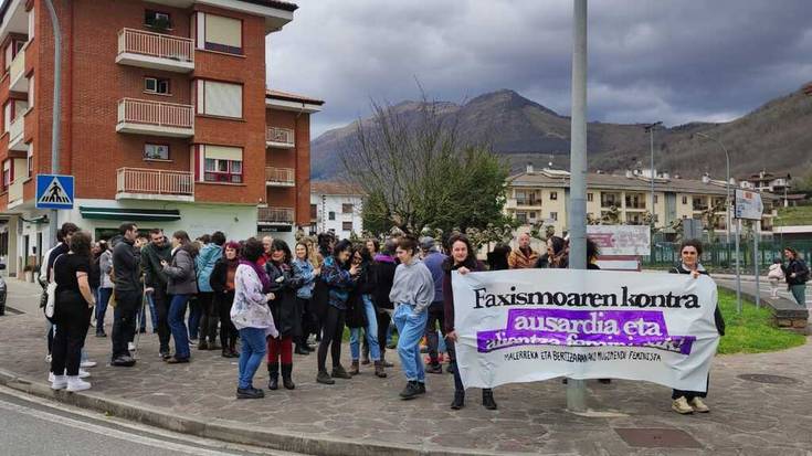 Donezteben ere karrikara atera dira martxoaren 8an