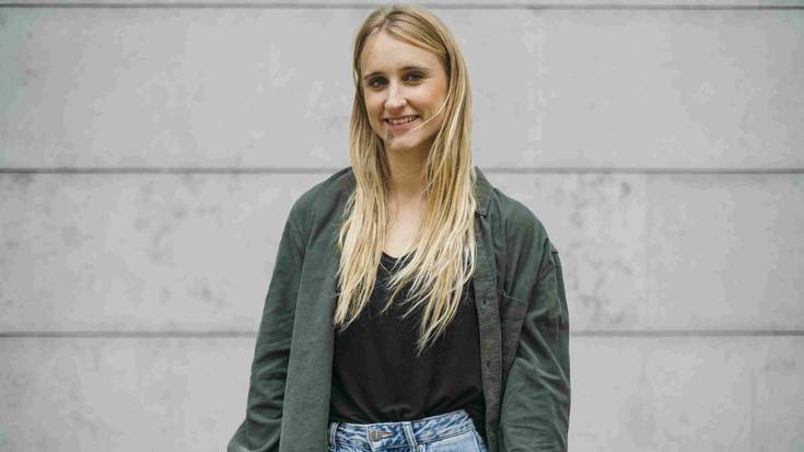 Olatz Larunberekin egon gara igandean Beran ikusgai izanen den 'Etena dena' ikuskizunari buruz