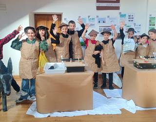 [ARGAZKIAK] Goizuetako burdinolen museoa aurkeztu dute Xalto eskolako ikasleek