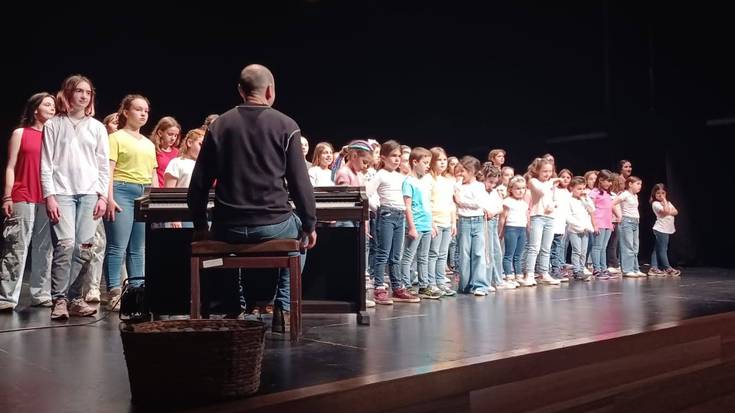 Haur Kantarien VIII. Topaketa antolatu du Giltzarri abesbatzak apirilaren 12an Lesakan