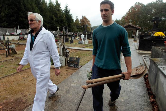 «Domisaindu Egunaren bueltan, poliki lan gehiago izaten dugu»