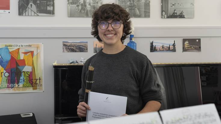 Kontzertu bikaina eskeini zuen  Txistulari Xagua taldeak Leitzan