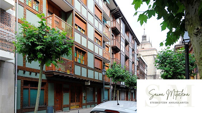 Saioa Mitxelena Inmobiliaria: Irungo Salis etorbidean pisua salgai
