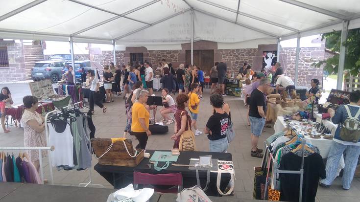 Artisau azoka Erratzun