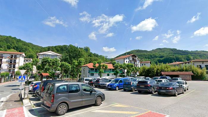 Aparkatzeko bereizgarri berriak banatuko dituzte Beran heldu den astelehenetik aitzinera