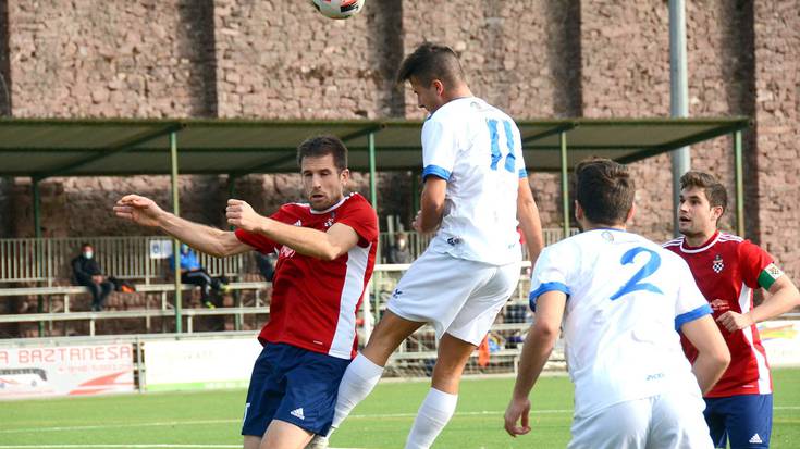 Berriz ere Giltxaurdin ariko da larunbatean Baztan futbol talde nagusia