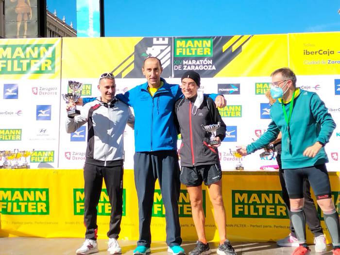 Bixente Igarzabal lesakarrak Zaragozako maratoian lehen postua lortu du master-50 kategorian