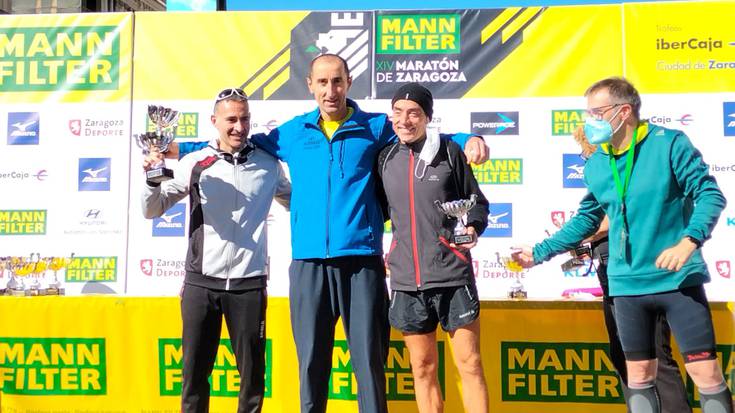 Bixente Igarzabal lesakarrak Zaragozako maratoian lehen postua lortu du master-50 kategorian