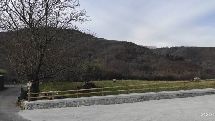 Hilerriaren ondoan aparkalekua egokitu du Igantziko udalak