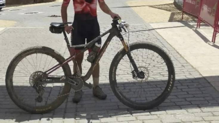 Koldo Herrera sunbildarra garaile Euskadiko BTT maratoian