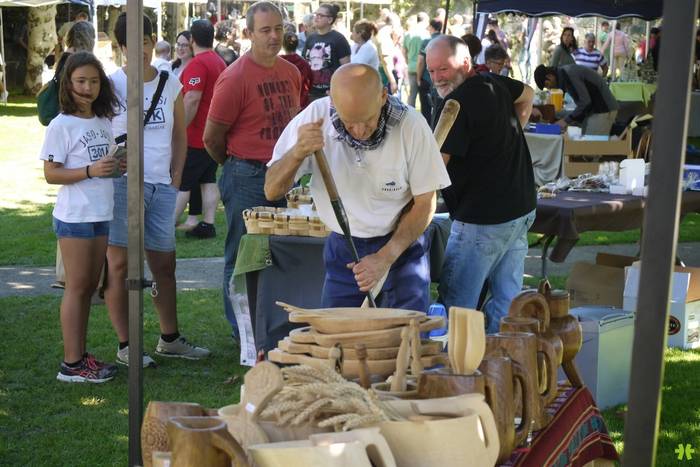 Mendialdeko Azoka Ibiltaria eginen dute urriaren 13an Areson
