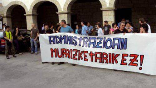 Arlo publikoan deitutako grebak segida haundia izan du eskualdean